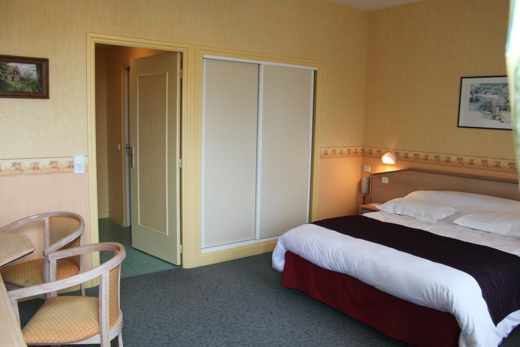 Hotel Des Bains Lancieux Oda fotoğraf